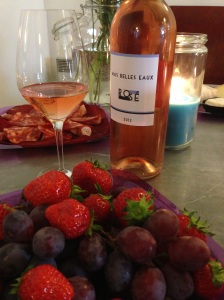 Mas belles eaux vins rose rouge vignoble languedoc mourvedre grenache sainte helene capsule vis vin syrah